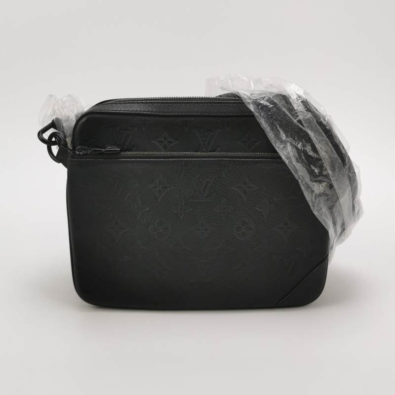 Louis Vuitton (LV)Trio牛皮純色老花壓紋子母包斜背包晶片款:-8