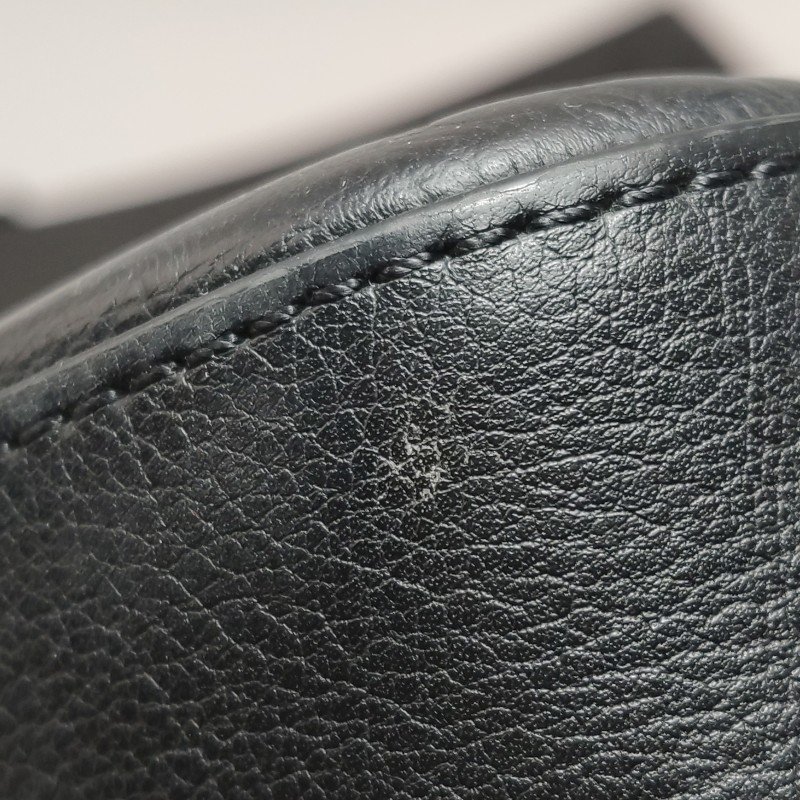 Louis Vuitton (LV)Trio牛皮純色老花壓紋子母包斜背包晶片款:-22