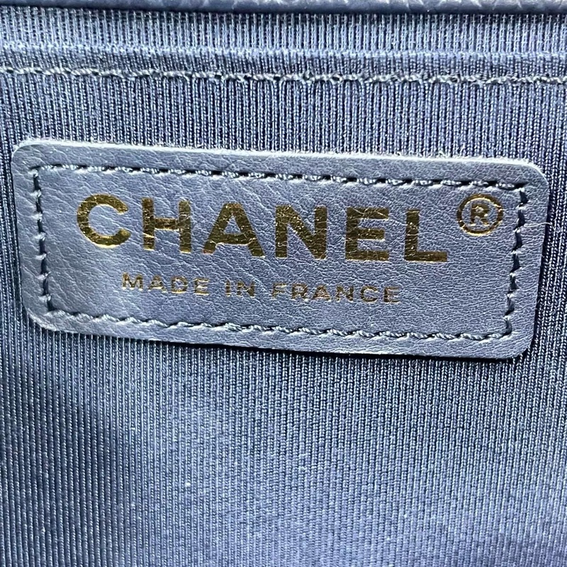 Chanel Leboy medium size 25cm-13