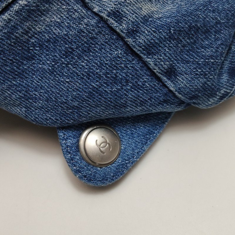 Chanel 22Bag牛仔褲拼色字母Logo雙肩包-10