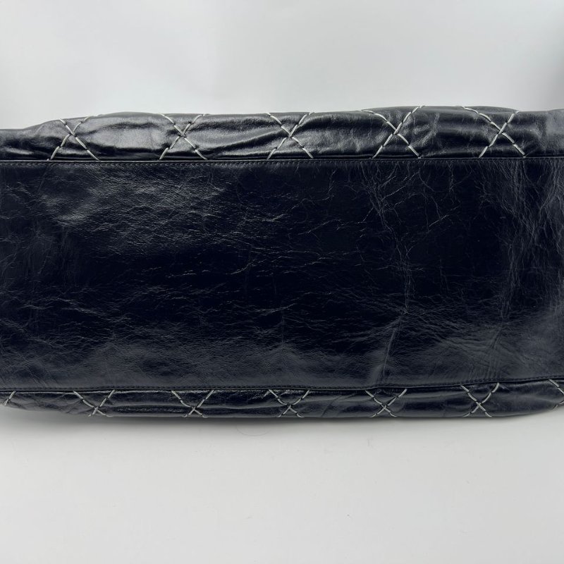 CHANEL 明線菱格紋大號手拿包-7