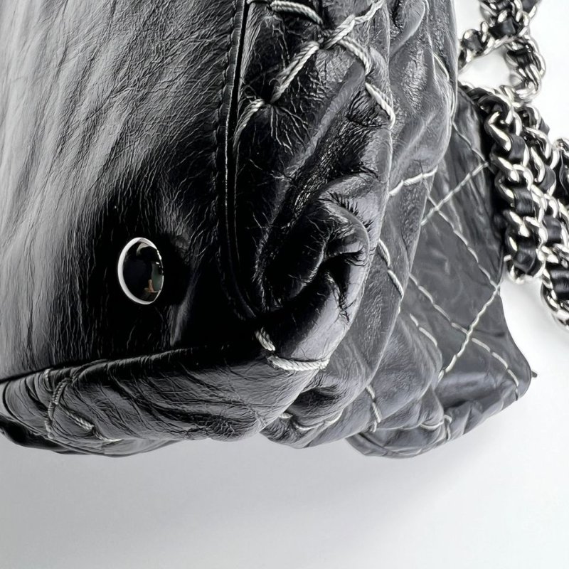 CHANEL 明線菱格紋大號手拿包-10