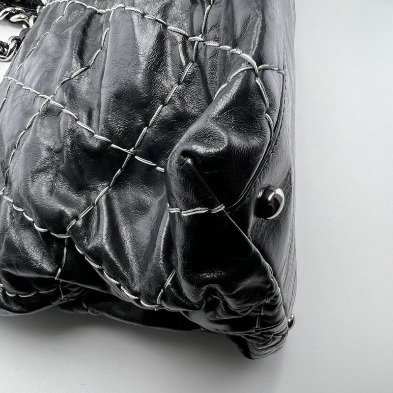 CHANEL 明線菱格紋大號手拿包-11