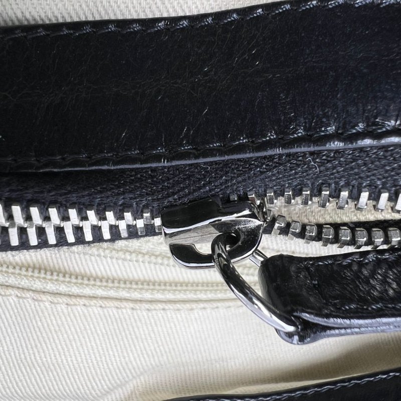 CHANEL 明線菱格紋大號手拿包-19