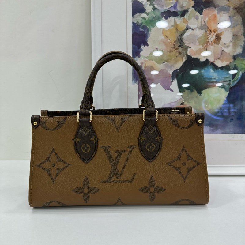 LV路易威登橫版onthego 托特包背法多樣 有購證-2