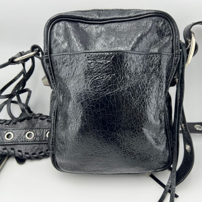 Balenciaga 鉚釘做舊斜挎小方包-6