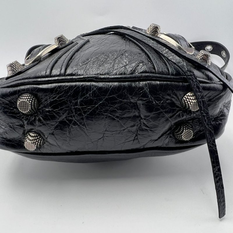 Balenciaga 鉚釘做舊斜挎小方包-10