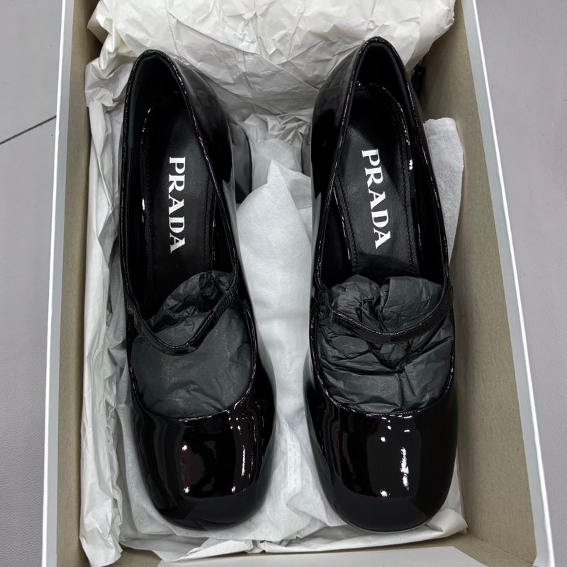 Prada黑色漆皮瑪莉珍鞋 36碼 閒置-0