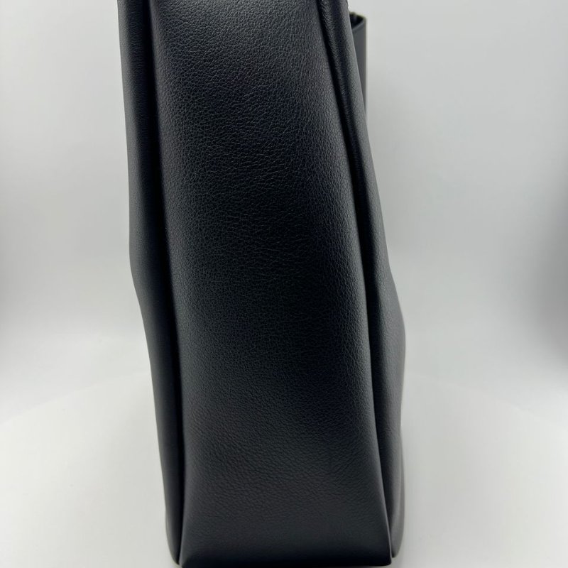 Saint Laurent 黑色粒面皮革水桶包-5