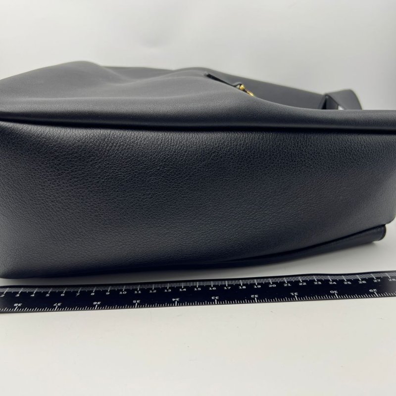 Saint Laurent 黑色粒面皮革水桶包-8