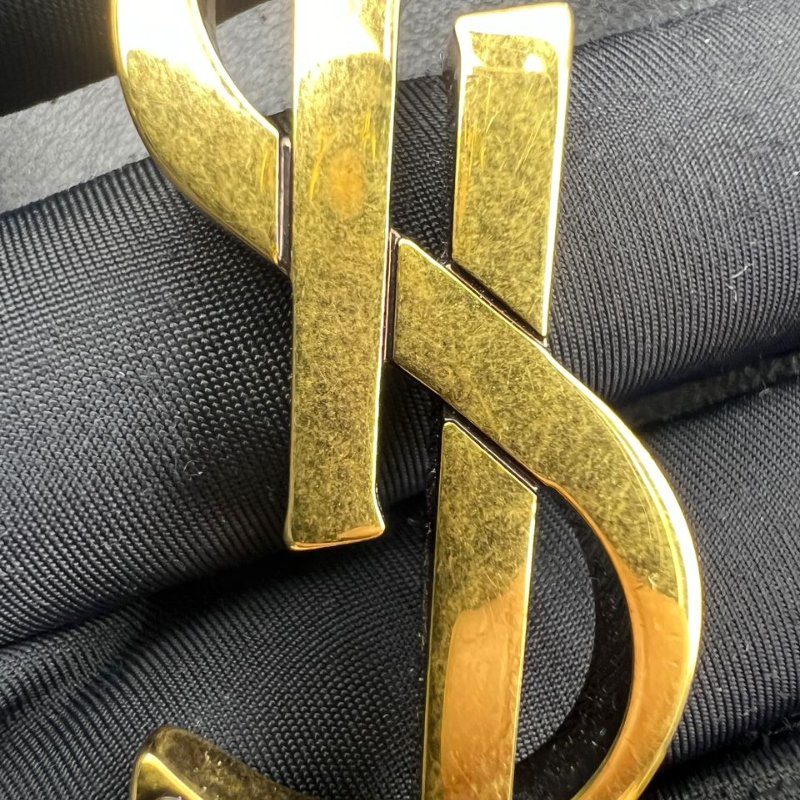 Saint Laurent 黑色粒面皮革水桶包-17