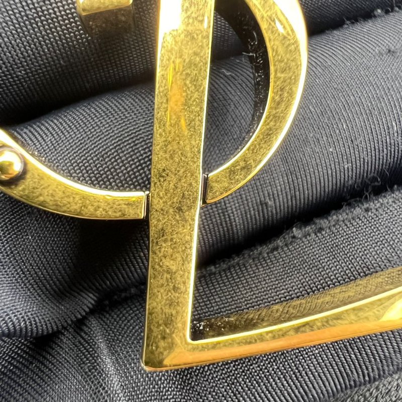 Saint Laurent 黑色粒面皮革水桶包-25