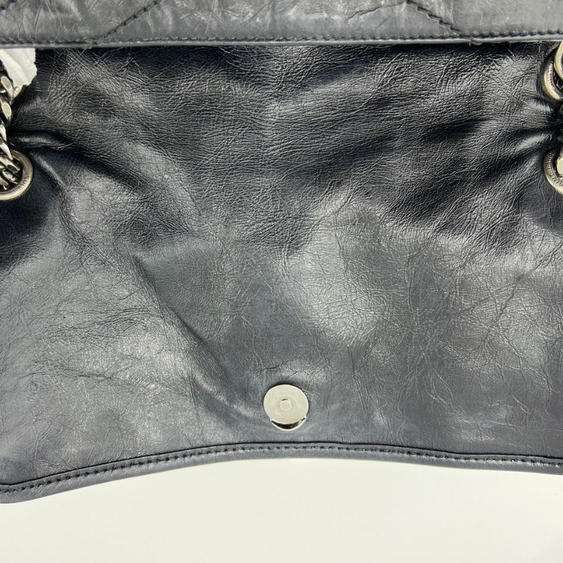 Saint Laurent Niki 油蠟皮鍊條包-7