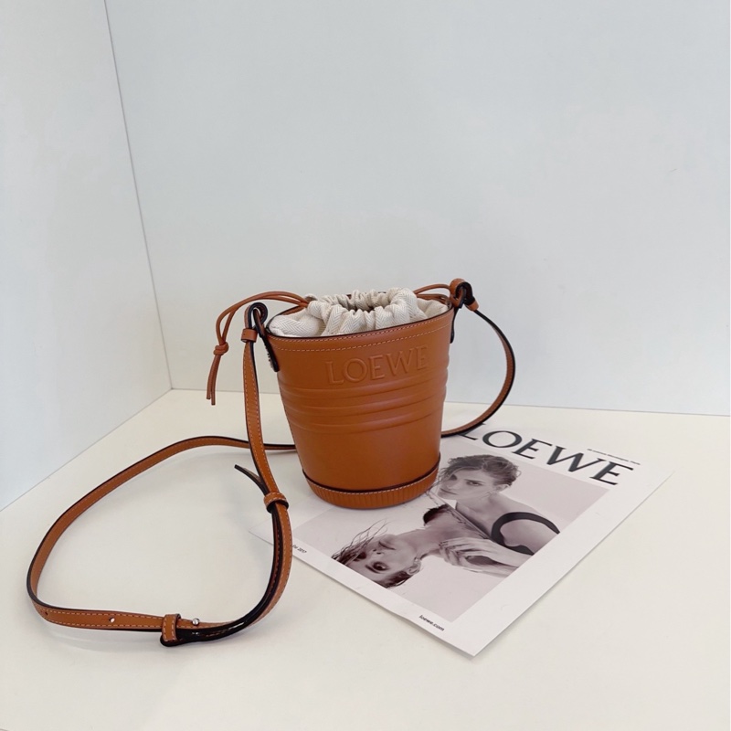 【閒置新🆕】Loewe 焦糖色水桶包 斜挎包 單肩包-0