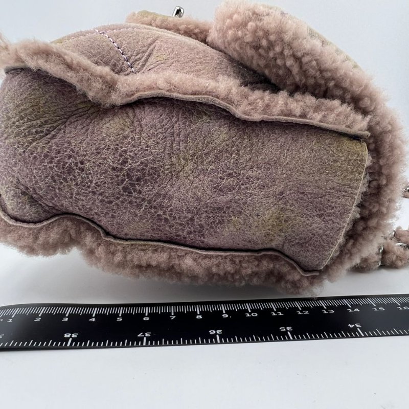 CHANEL 麂皮毛絨邊 CF 手拿包-2