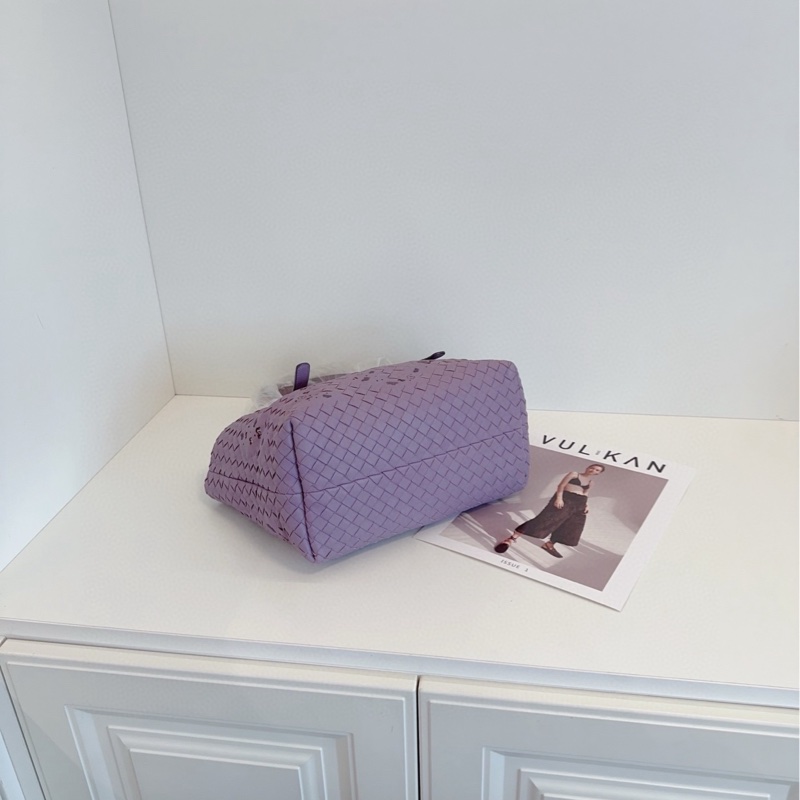 【98新🆕】BV 淺紫色💜經典編織 鏤空蝴蝶 蜥蜴壓紋手提 小托特tote-4