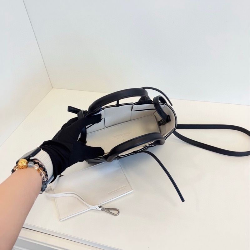 【99新🆕】BV Arco mini tote黑白熊貓🐼 手提包 斜挎包 單肩包-6