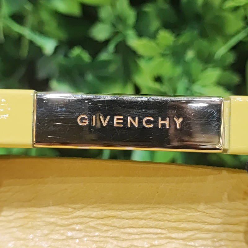 Givenchy Shoulder Bag-18
