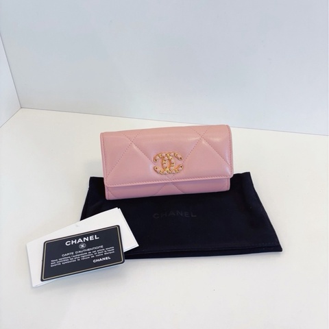 【閒置品🆕】Chanel 19bag系列粉色大菱格金扣翻蓋長錢包