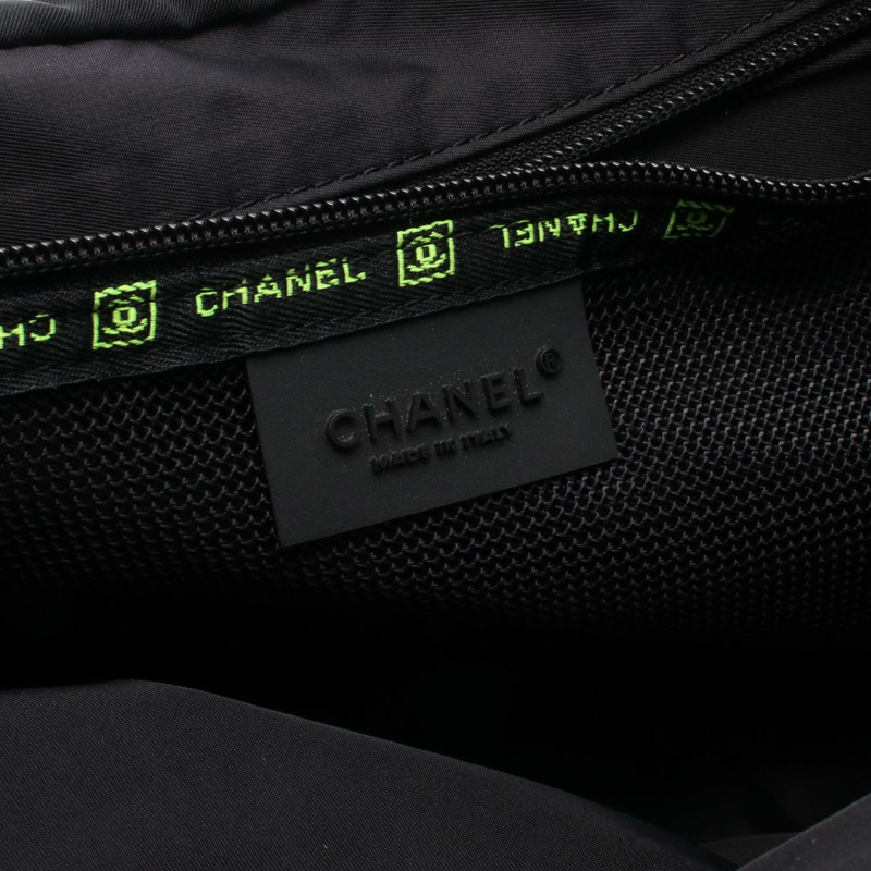 香奈兒運動系列 COCO 標誌單背包 A26709 尼龍橡膠黑色二手男士 CC-3