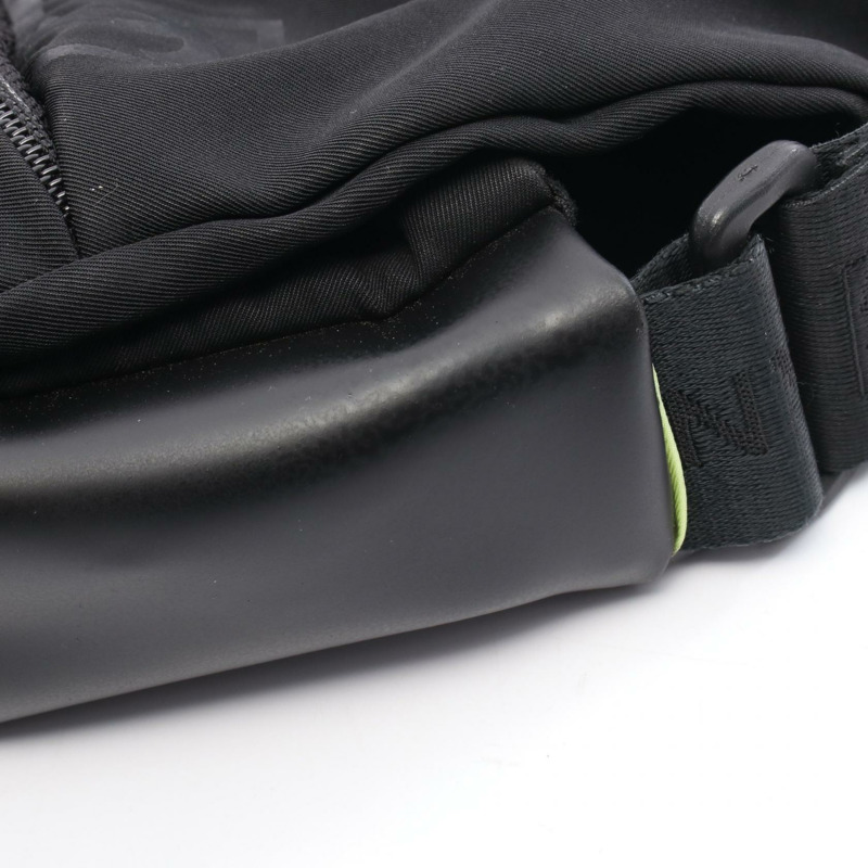 香奈兒運動系列 COCO 標誌單背包 A26709 尼龍橡膠黑色二手男士 CC-6