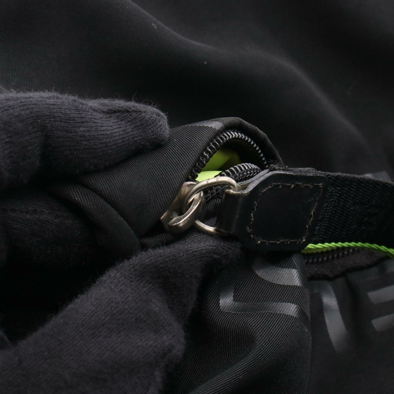 香奈兒運動系列 COCO 標誌單背包 A26709 尼龍橡膠黑色二手男士 CC-11