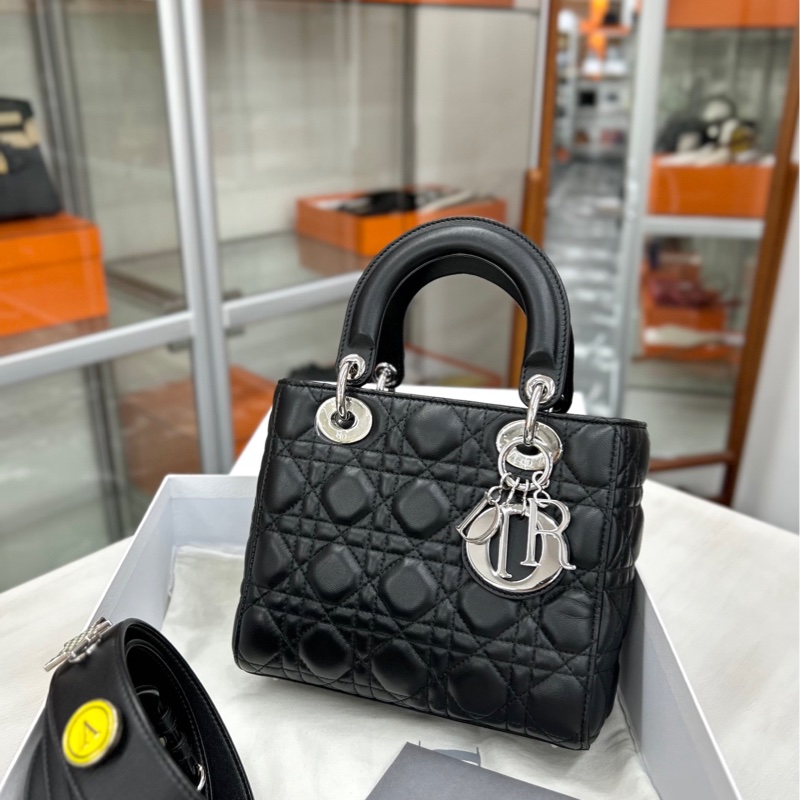 【98新】 Dior 黑銀徽章肩帶 四格戴妃 手提包單肩包斜挎包-0