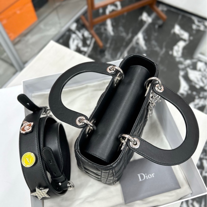 【98新】 Dior 黑銀徽章肩帶 四格戴妃 手提包單肩包斜挎包-5