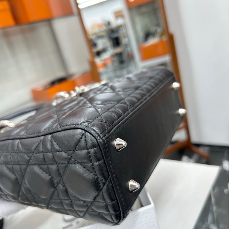 【98新】 Dior 黑銀徽章肩帶 四格戴妃 手提包單肩包斜挎包-6