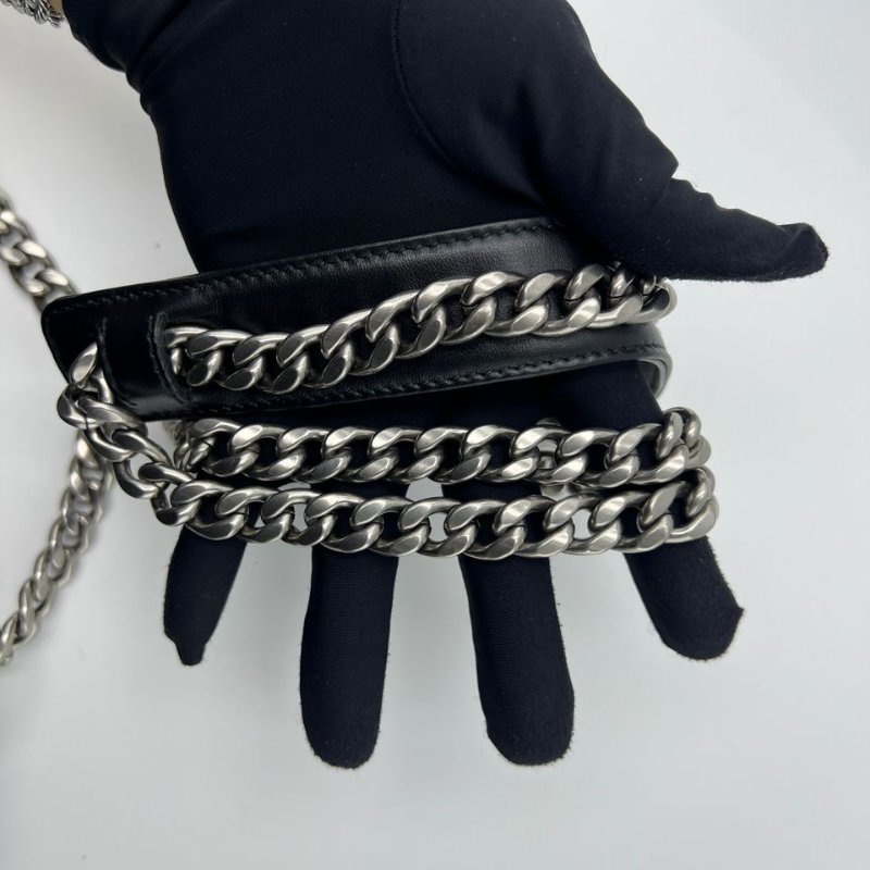 Prada Diagramme 黑色菱格皮革鍊條單肩包-25