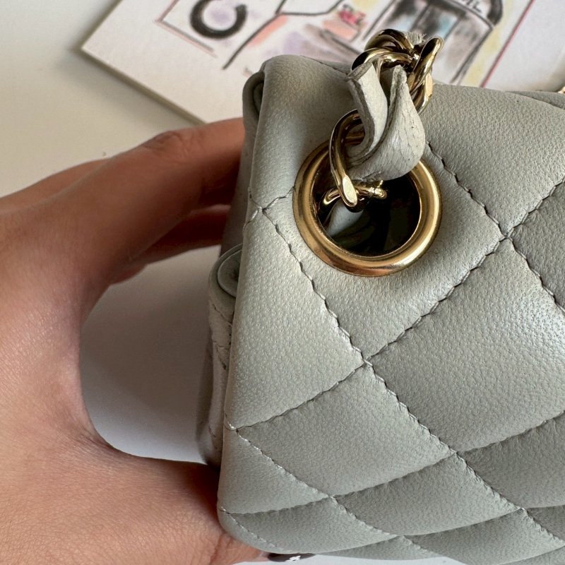 🥰99成新 閒置未用 Chanel 灰藍色金雙C小方胖-5