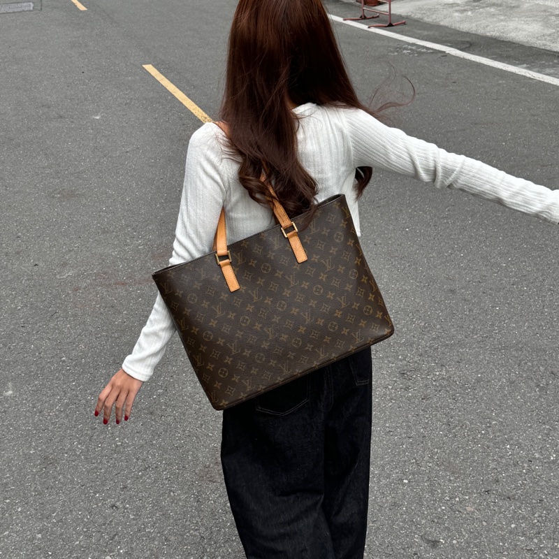 【極新🎁】 LV vivienne 薇薇安 經典老花 肩背包 （專櫃12.7萬）-2