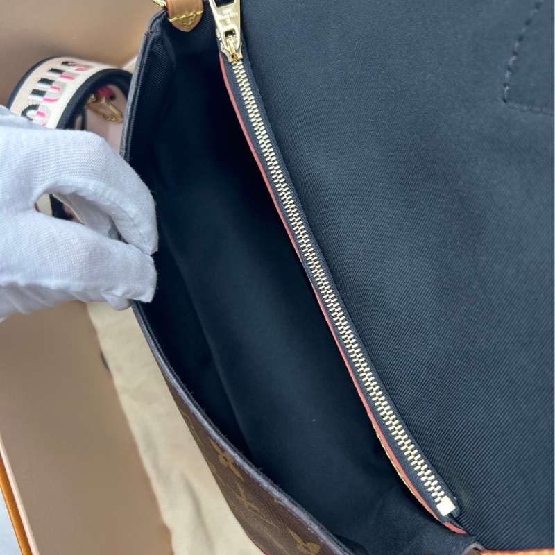 【98🆕】 LV Diane老花中號法棍 斜挎包 單肩包-8