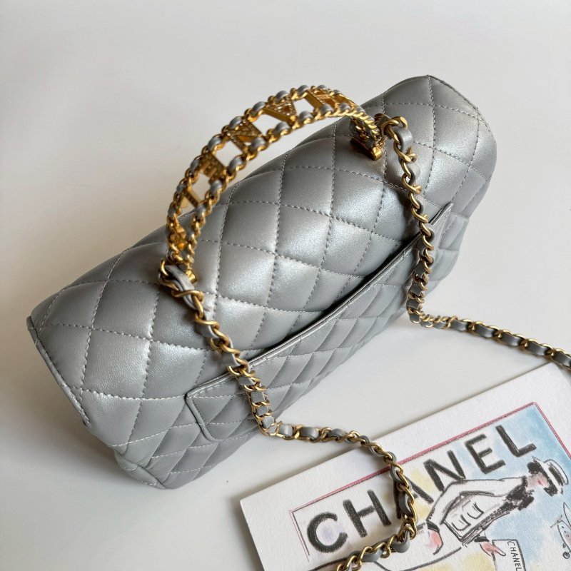 😍顏色超美的名媛感 Chanel 珍珠光澤灰藍色手提肩背包-3