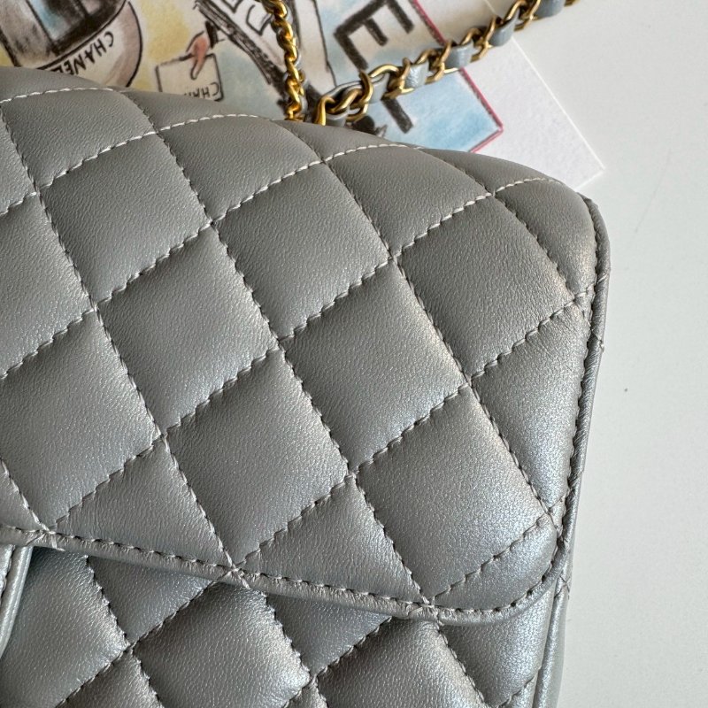 😍顏色超美的名媛感 Chanel 珍珠光澤灰藍色手提肩背包-7