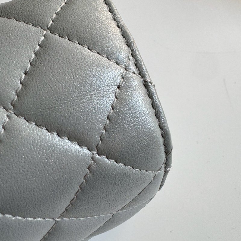 😍顏色超美的名媛感 Chanel 珍珠光澤灰藍色手提肩背包-15