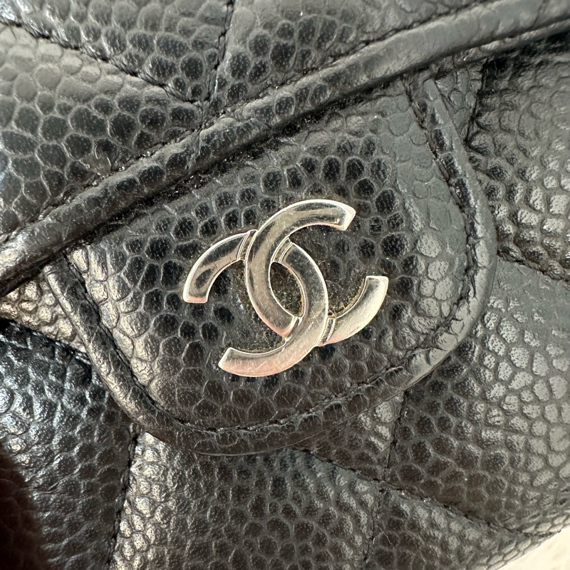 Chanel A82288 黑荔枝皮銀釦三折短夾-9