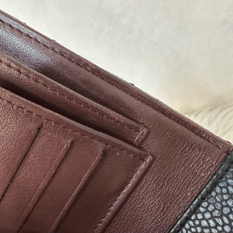 Chanel A82288 黑荔枝皮銀釦三折短夾-23