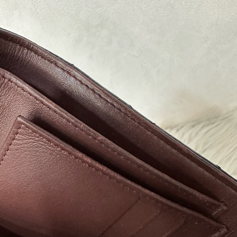 Chanel A82288 黑荔枝皮銀釦三折短夾-24