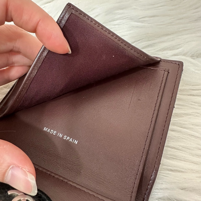 Chanel A82288 黑荔枝皮銀釦三折短夾-33