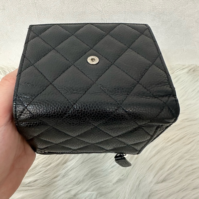 Chanel A82288 黑荔枝皮銀釦三折短夾-40