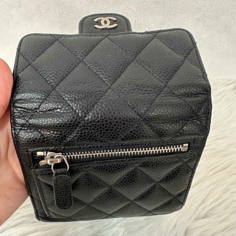 Chanel A82288 黑荔枝皮銀釦三折短夾-41