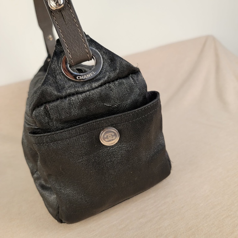 CHANEL   閃光面材質尼龍Chanel Paris-Biartit Shoulder Bag lBlack-2