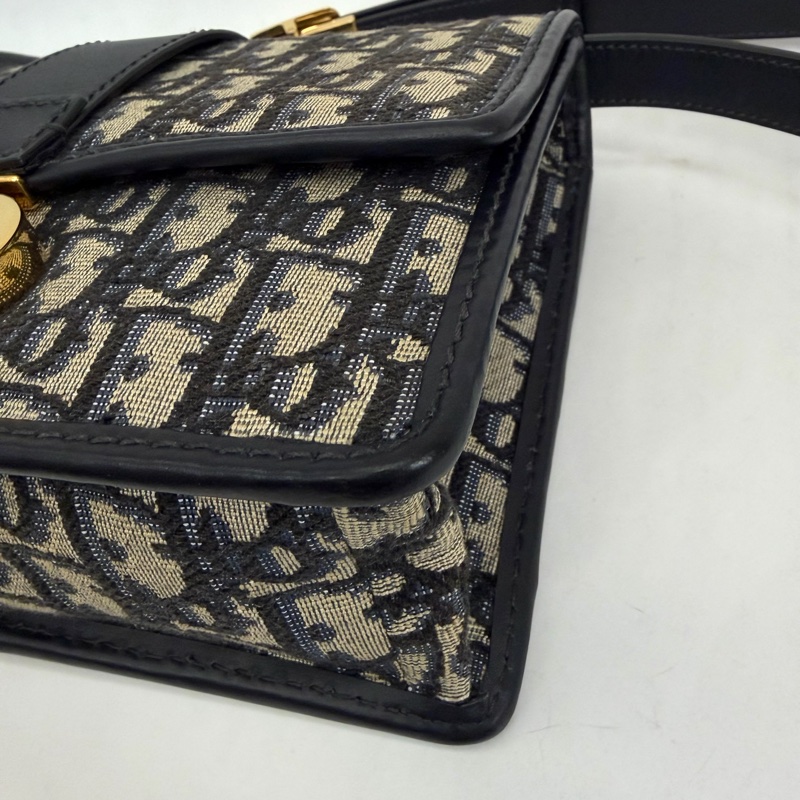 Dior 藍緹花布金釦30 Montaigne小型肩斜背包-5