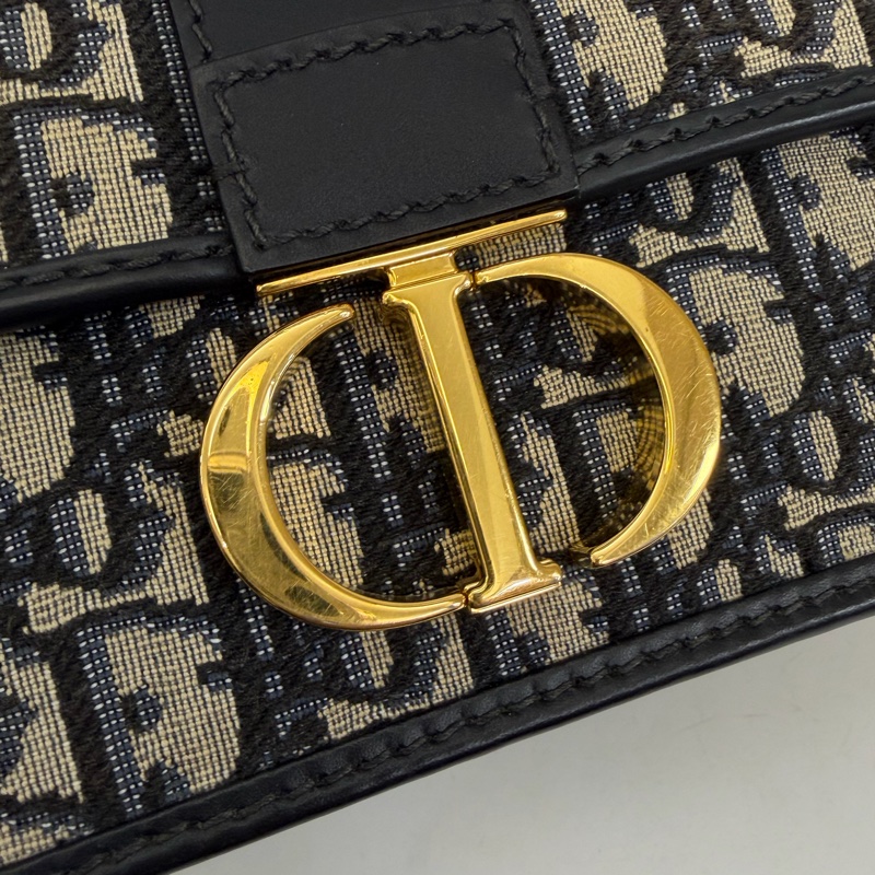Dior 藍緹花布金釦30 Montaigne小型肩斜背包-7