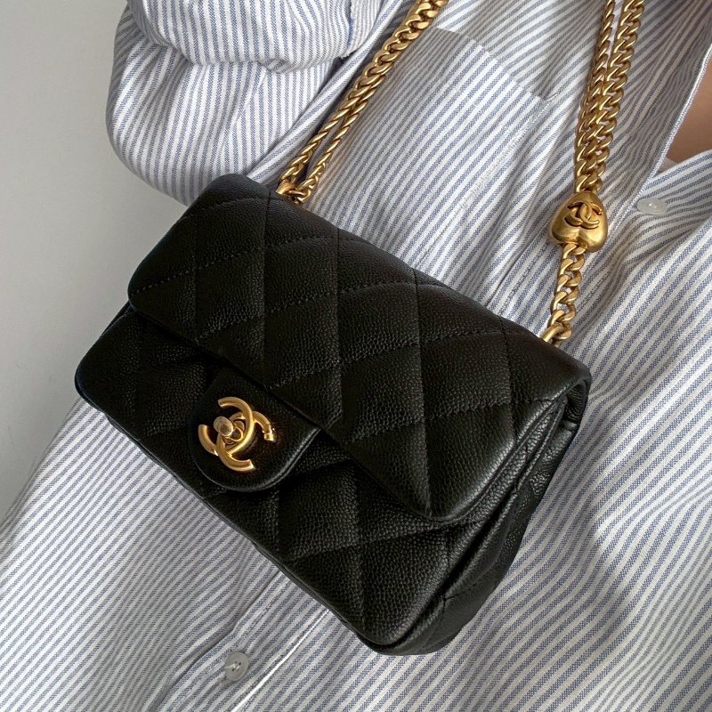 🤍💥熱賣斷貨款 Chanel 黑色愛心調節鏈包-1