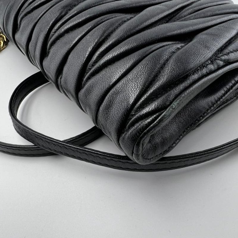 Miu Miu 皺褶手袋-13