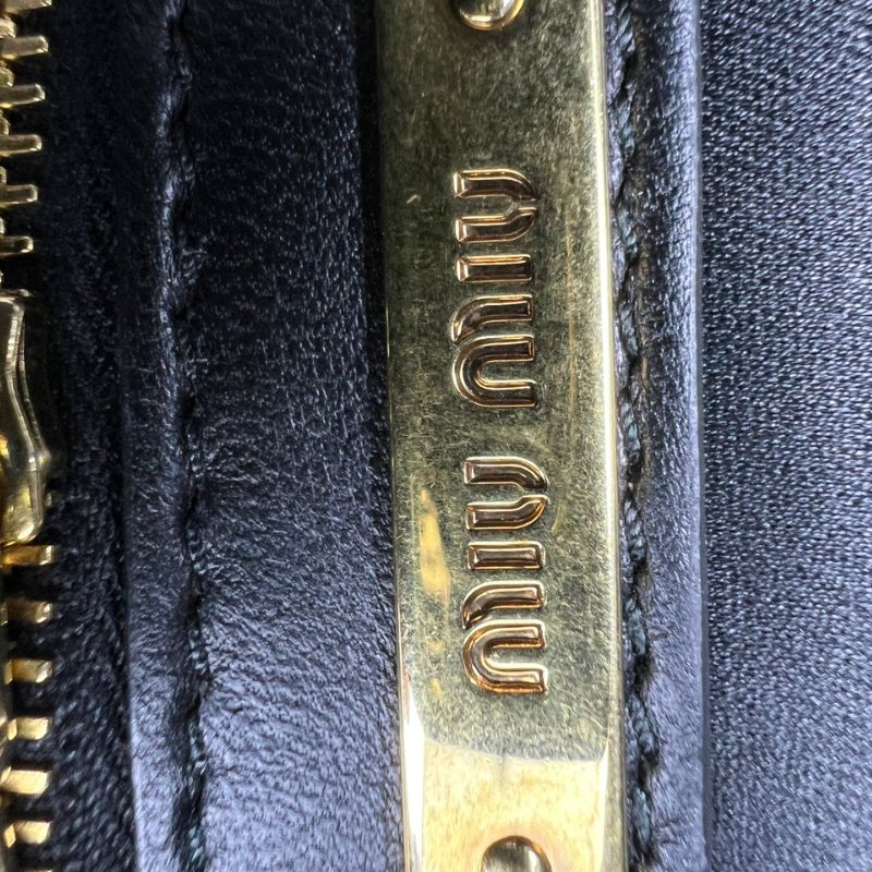 Miu Miu 皺褶手袋-17