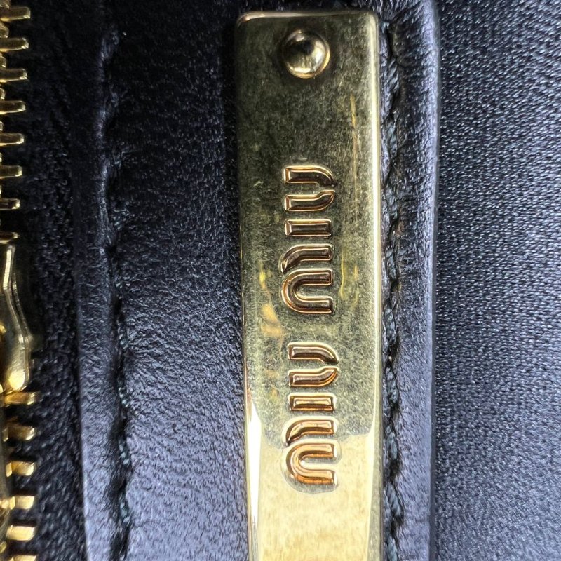 Miu Miu 皺褶手袋-21