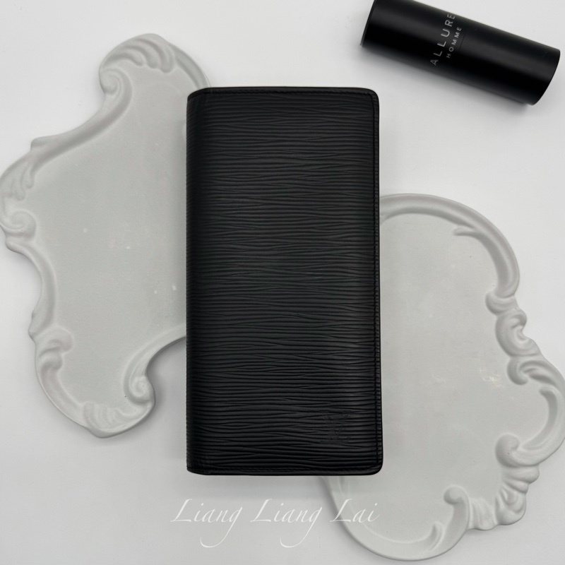 LOUIS VUITTON LV Brazza EPI水波紋對開黑色長夾-0